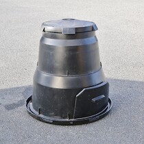 Kompost, plast på auktion i Skåne hos Sikö Auktioner