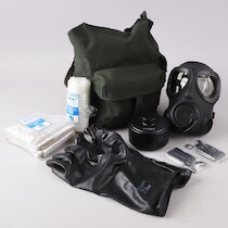 Gasmask på auktion i Skåne hos Sikö Auktioner
