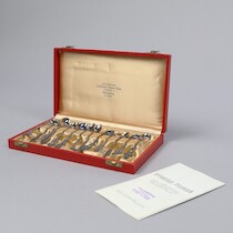 Kaffeskedar 12 st "Svenska Floran" silver, vikt 109 gram på auktion i Skåne hos Sikö Auktioner