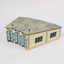Lokstall, Märklin 411, H0 på auktion i Skåne hos Sikö Auktioner