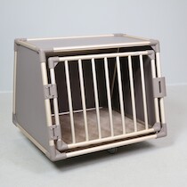 Hundbur för bil, Trixie, 85 x 75, H = 63 på auktion i Skåne hos Sikö Auktioner