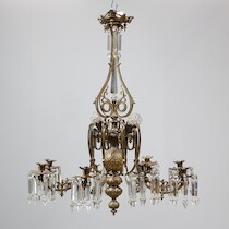 Ljuskrona, brons och glasprismor, nygotik, omkr. år 1900, D = 67, H = 86 på auktion i Skåne hos Sikö Auktioner