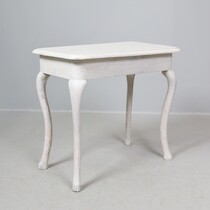 Bord barockstil 1800-tal 83 X 50 H=74 på auktion i Skåne hos Sikö Auktioner