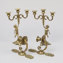 Ljusstakar 2 par, mässing och patinerad vitmetall, 1900-tal, höjd 31 cm och lägre på auktion i Skåne hos Sikö Auktioner