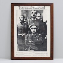 Affisch. Amnesty "Torterarnas International". 49x69 cm. på auktion i Skåne hos Sikö Auktioner