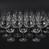 Vinglas 11 + 11 st "Bouquet" Signe Persson Melin, Kosta Boda, höjd 17-17,5 cm på auktion i Skåne hos Sikö Auktioner