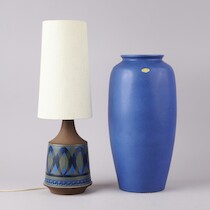 Golvvas + bordslampa H= 50 och mindre på auktion i Skåne hos Sikö Auktioner