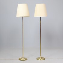 Golvlampor ett par IKEA mässing H=146 på auktion i Skåne hos Sikö Auktioner