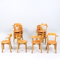 Stapelbara karmstolar 12 st. "Runt om" Sture Eng, Kinnarps. 1970-tal. B=54 cm. på auktion i Skåne hos Sikö Auktioner