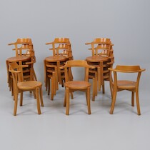 Stapelbara karmstolar 15 st. "Runt om" Sture Eng, Kinnarps. 1970-tal. B=54 cm. på auktion i Skåne hos Sikö Auktioner