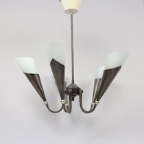 Taklampa, 1900-talets slut, diameter 60 cm på auktion i Skåne hos Sikö Auktioner