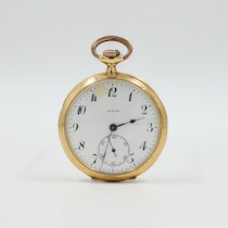 Fickur, guld 18 K i båda boetterna, Invar, D = 48 mm, tot V = 81,7 på auktion i Skåne hos Sikö Auktioner