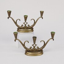 Ljusstakar ett par, patinerad brons. 1900-talets första hälft. H=13,5 cm. på auktion i Skåne hos Sikö Auktioner