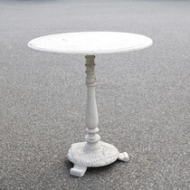 Trädgårdsbord, Byarum, lättmetall, D = 65, H = 70 på auktion i Skåne hos Sikö Auktioner