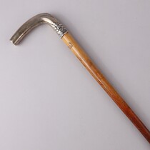 Käpp med silverhandtag L=86 på auktion i Skåne hos Sikö Auktioner