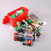 LEGO bla Mainecraft på auktion i Skåne hos Sikö Auktioner
