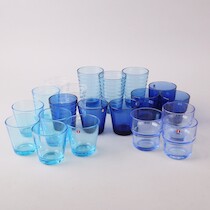 Glasservisdelar Iittala på auktion i Skåne hos Sikö Auktioner