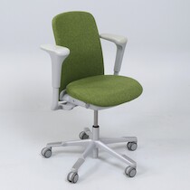 Kontorsstol. HÅG Sofi 7300. 2000-tal. B=64 cm. på auktion i Skåne hos Sikö Auktioner