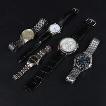 Armbandsur 5 st bla Casio på auktion i Skåne hos Sikö Auktioner