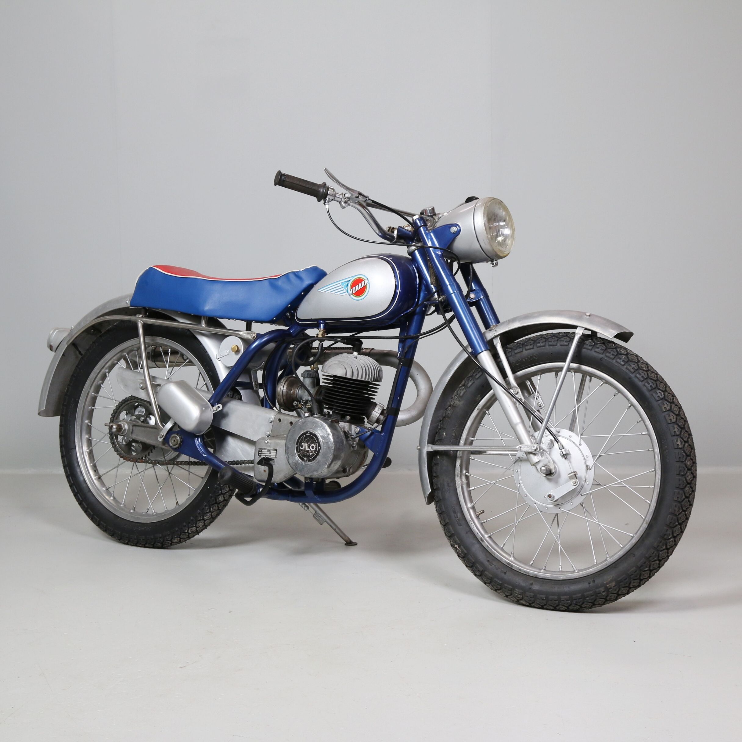 Motorcykel Monark-Ilo M89