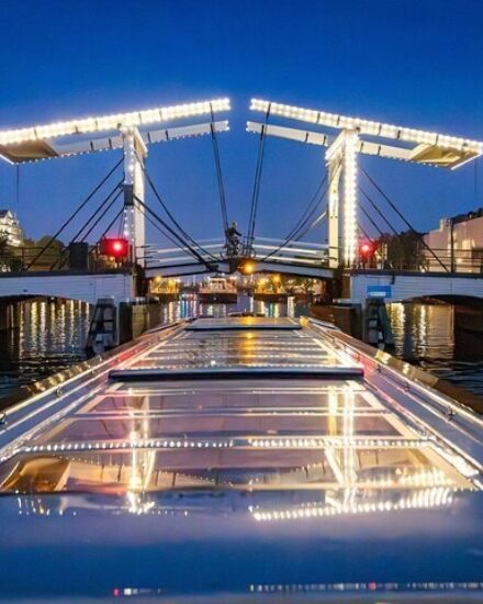 Image for Amsterdam Dag Ontdekken & Happen 8/60 pers.