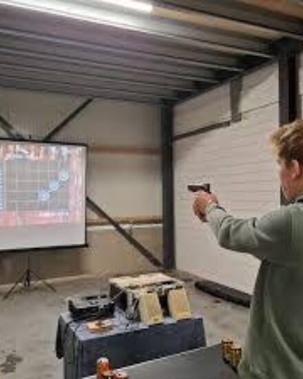 Image for Laser Kleiduivenschieten, Karaoke 20/130 pers.