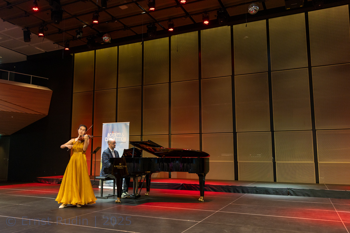 Ming Classics Competition | Sophie  Branson: Violin