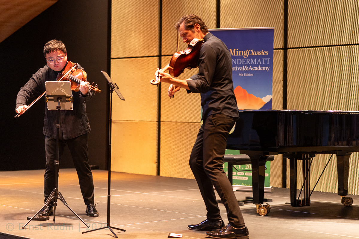Diyang Mei and Lech Uszynski play Frank Bridge