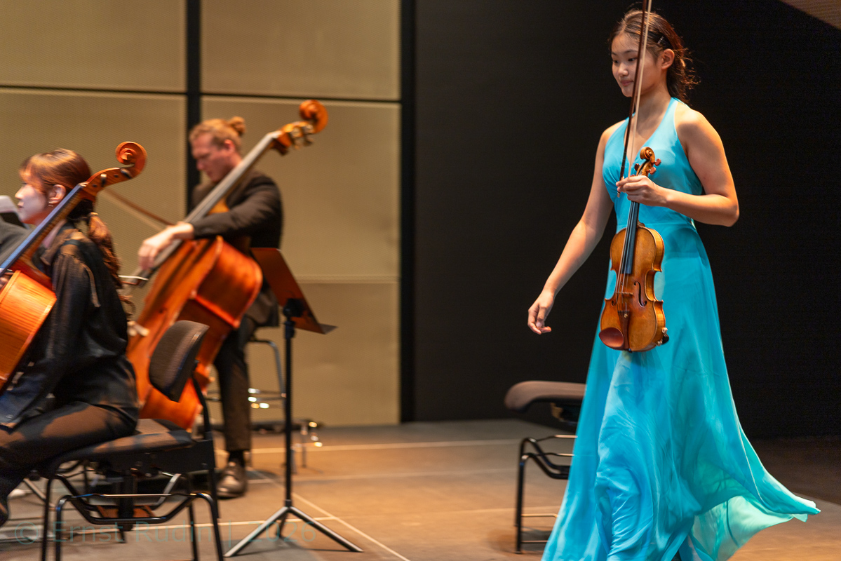 Li Yunduo plays Pablo de Sarasate