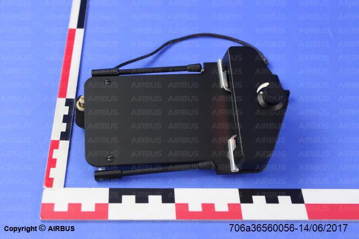 706A36560056 - LIGHTED CHART HOLDER RIGHT NVG - Condition NS