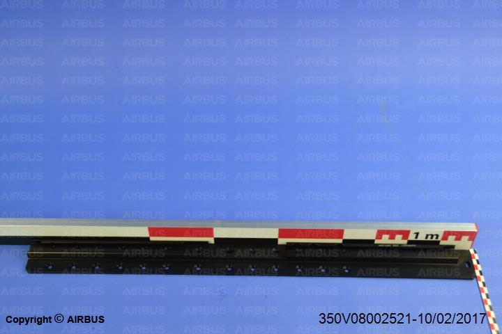 350V08002521 - RAIL TO FISCHER RIGHT - Condition NS