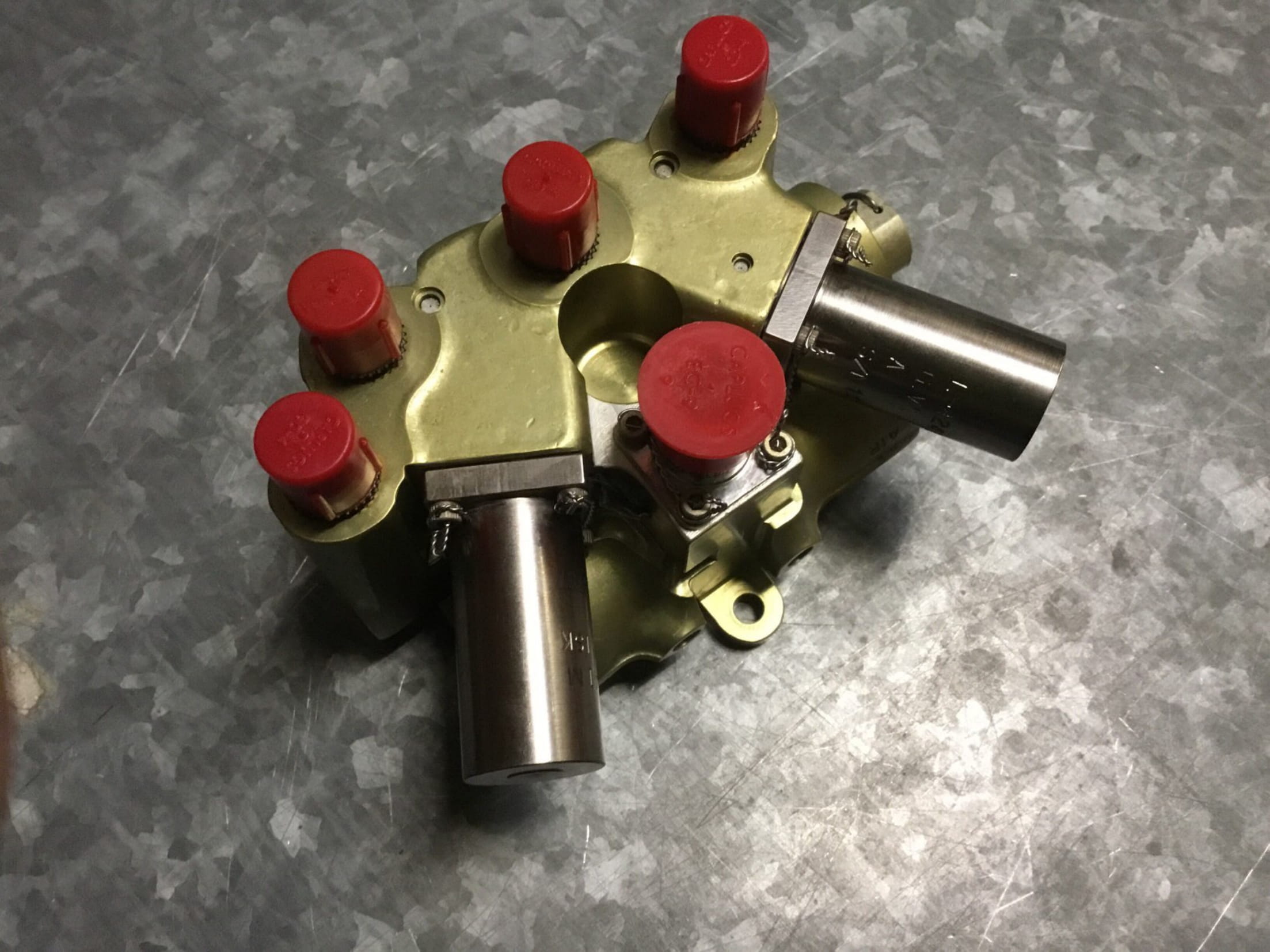 76650-02802-104 - VALVE LANDING GEAR CONTROL - Condition OH