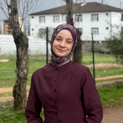 Kübranur Özcan