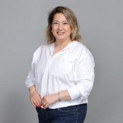 Özge Arık