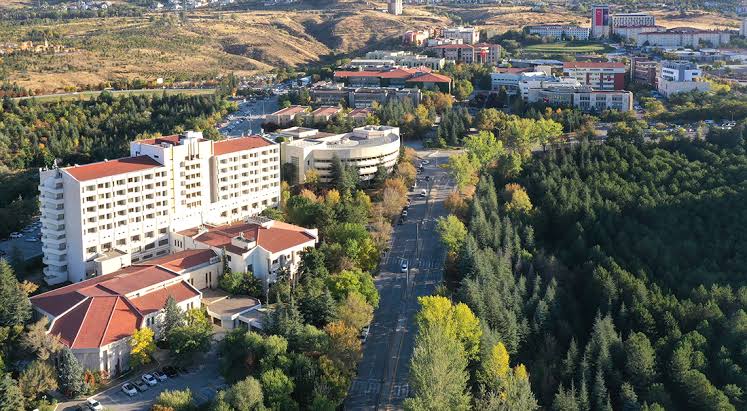 Bilkent Üniversitesi cover photo