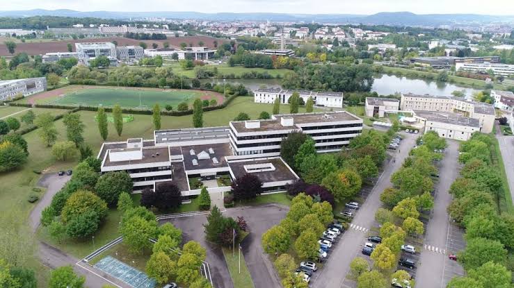 CentraleSupélec cover photo