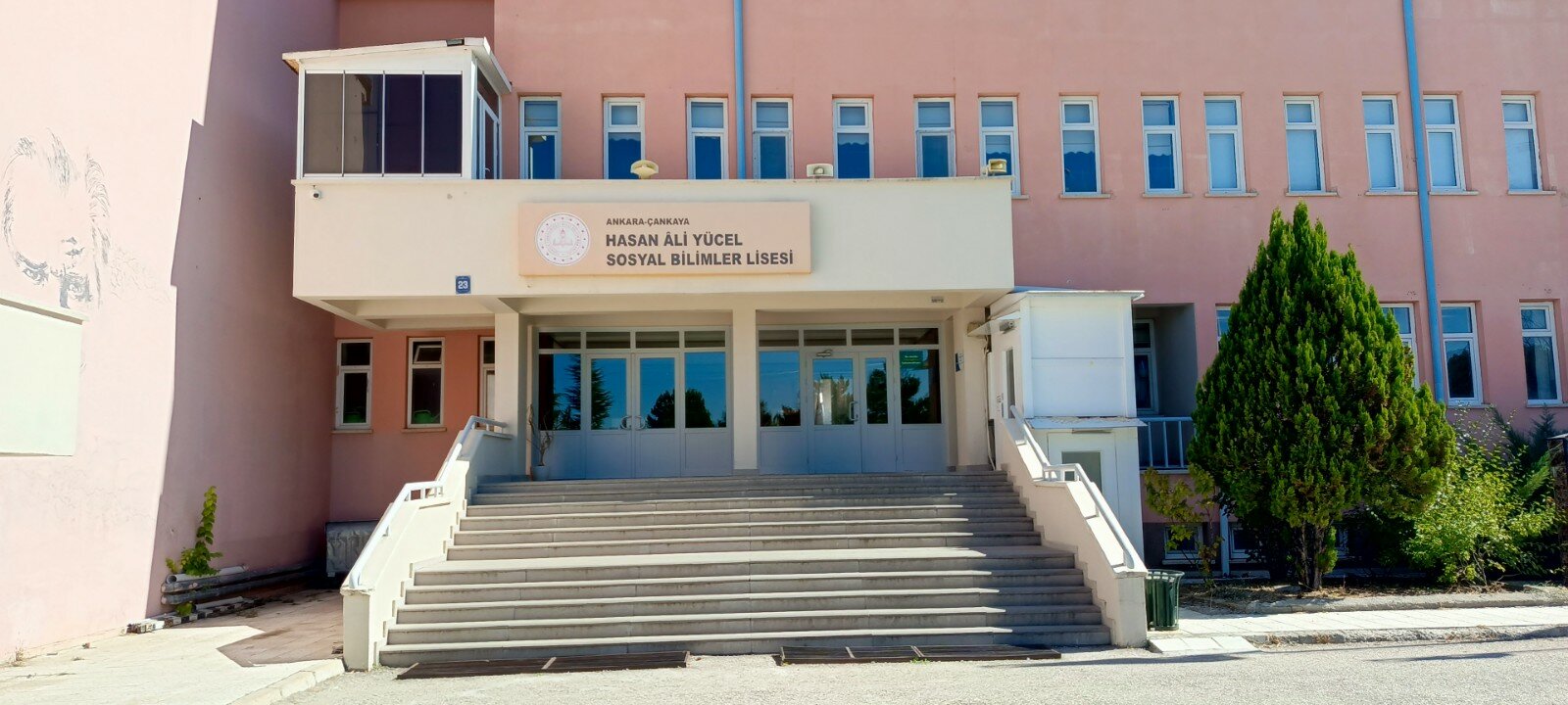 Hasan Ali Yücel Sosyal Bilimler Lisesi cover photo