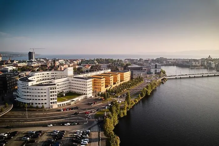 Jönköping Üniversitesi cover photo