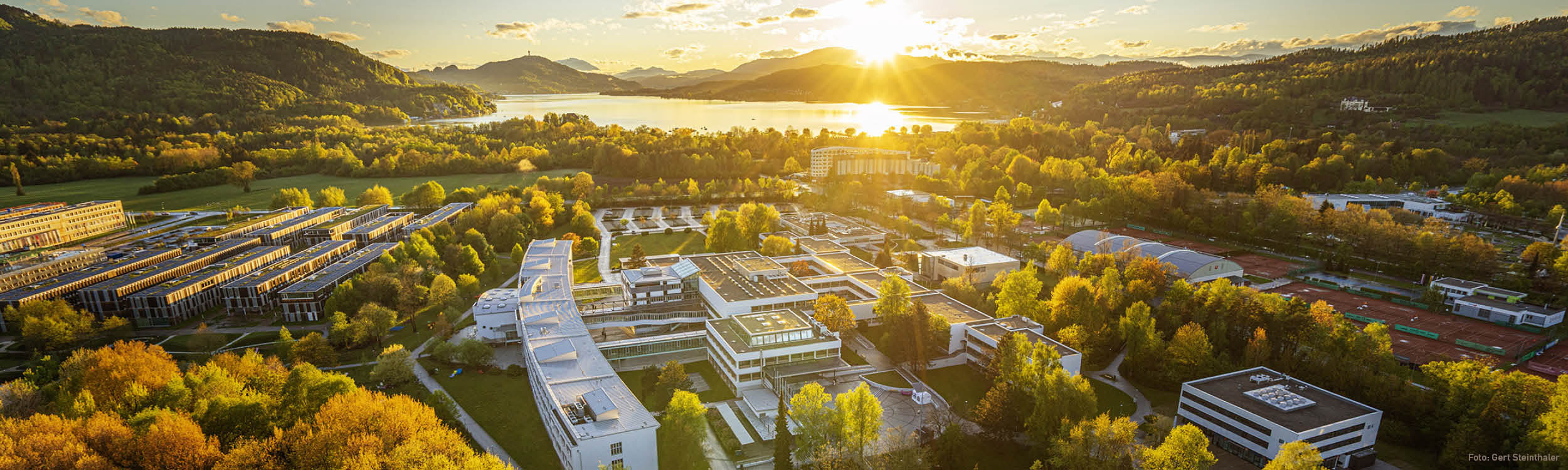 Klagenfurt Üniversitesi cover photo