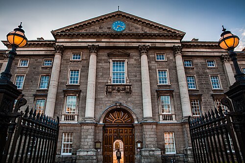 Trinity Koleji Dublin cover photo