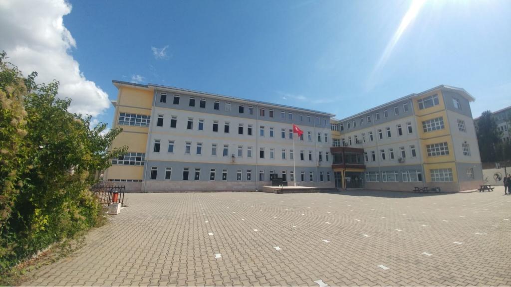 Feriha Uyar Mesleki ve Teknik Anadolu Lisesi cover photo