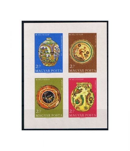 Ungarn Block 66 B ** Tag der Briefmarke