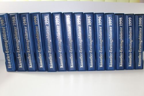 BRD Künstler-Ersttagsblätter 1987-2000 in 14 Alben
