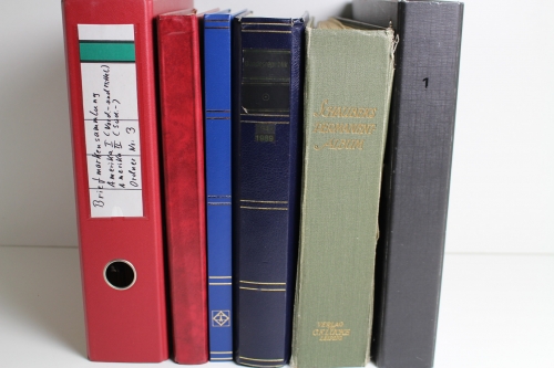 Briefmarken Posten mit Deutsches Reich, BRD und ein altes Schaubek-Vordruckalbum