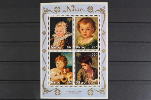 Niue, MiNr. Block 15, Jahr des Kindes, Gemälde, postfrisch
