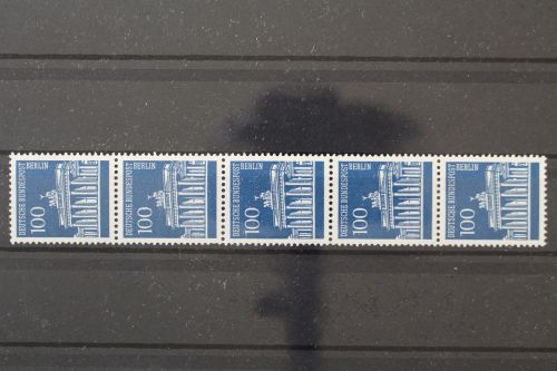 Berlin, MiNr. 290 R Fünferstreifen, ZN 210, postfrisch