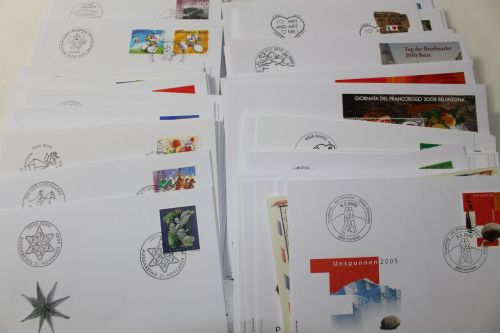 Schweiz Ersttagsbriefe Partie ab 2000-2013, über 150 Stück