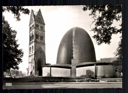 Düsseldorf, "ST. Rochus", alter Turm und neue Kirche