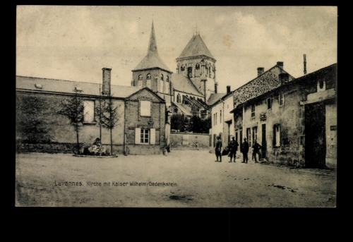 Lavannes/Frankreich, Kirche mit Kaiser Wilhelm-Gedenkstein
