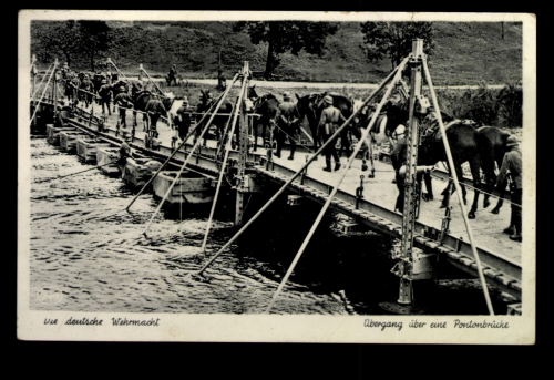 Deutsche Wehrmacht, Übergang über eine Pontonbrücke